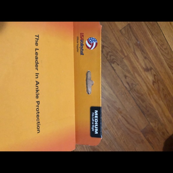 Active ankle T2 multi-sport ankle brace - Picture 3 of 7